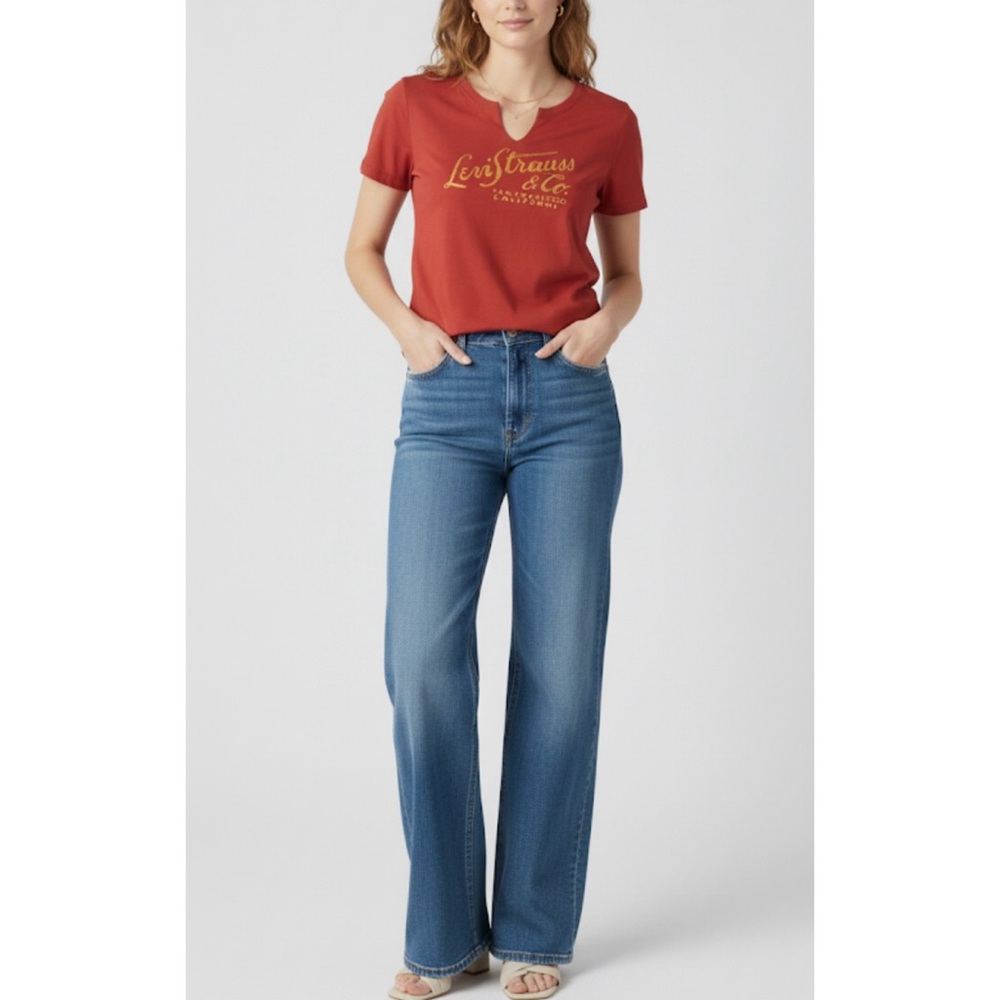 VINTAGE LEVI'S WOMEN Y2K GRAPHIC TEE M RED TAB GRUNGE RETRO COLLEGIATE INDIE